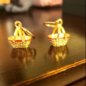 Longaberger earrings